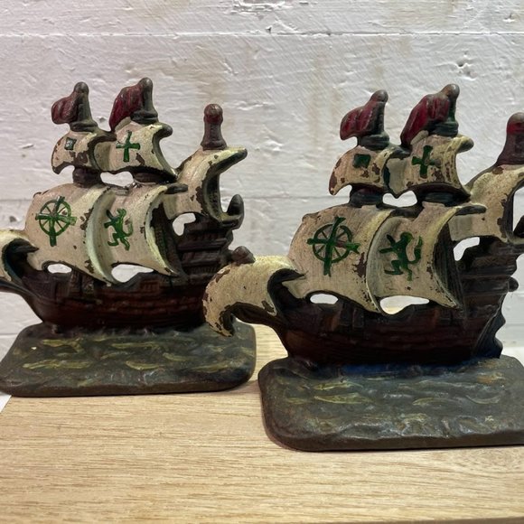 Vintage Connecticut Foundry Pirate Galleon Cast Iron Painted Bookends Pirates - Picture 1 of 15